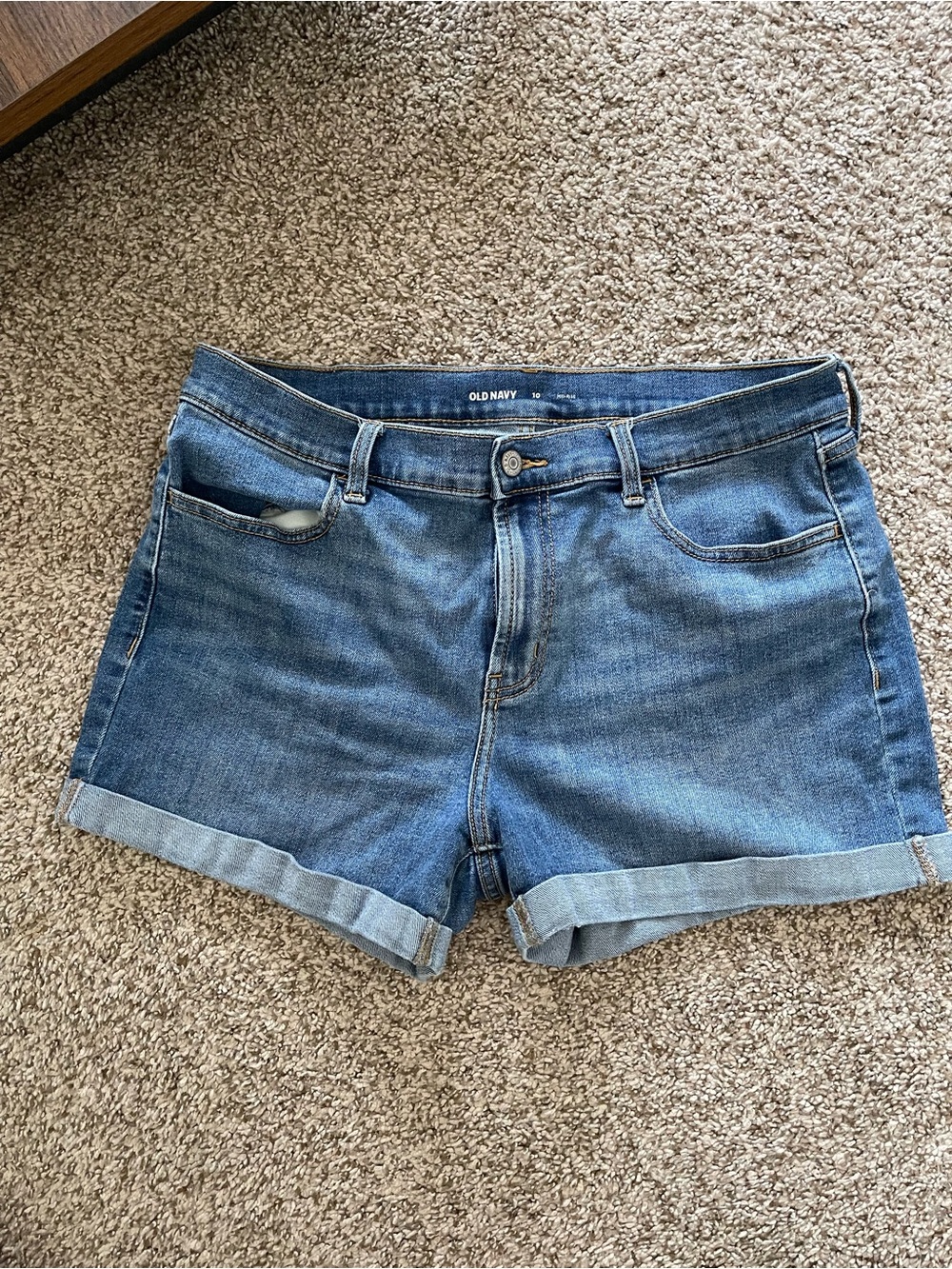 Old Navy Medium Blue Denim Roll-Cuff Women's Shorts